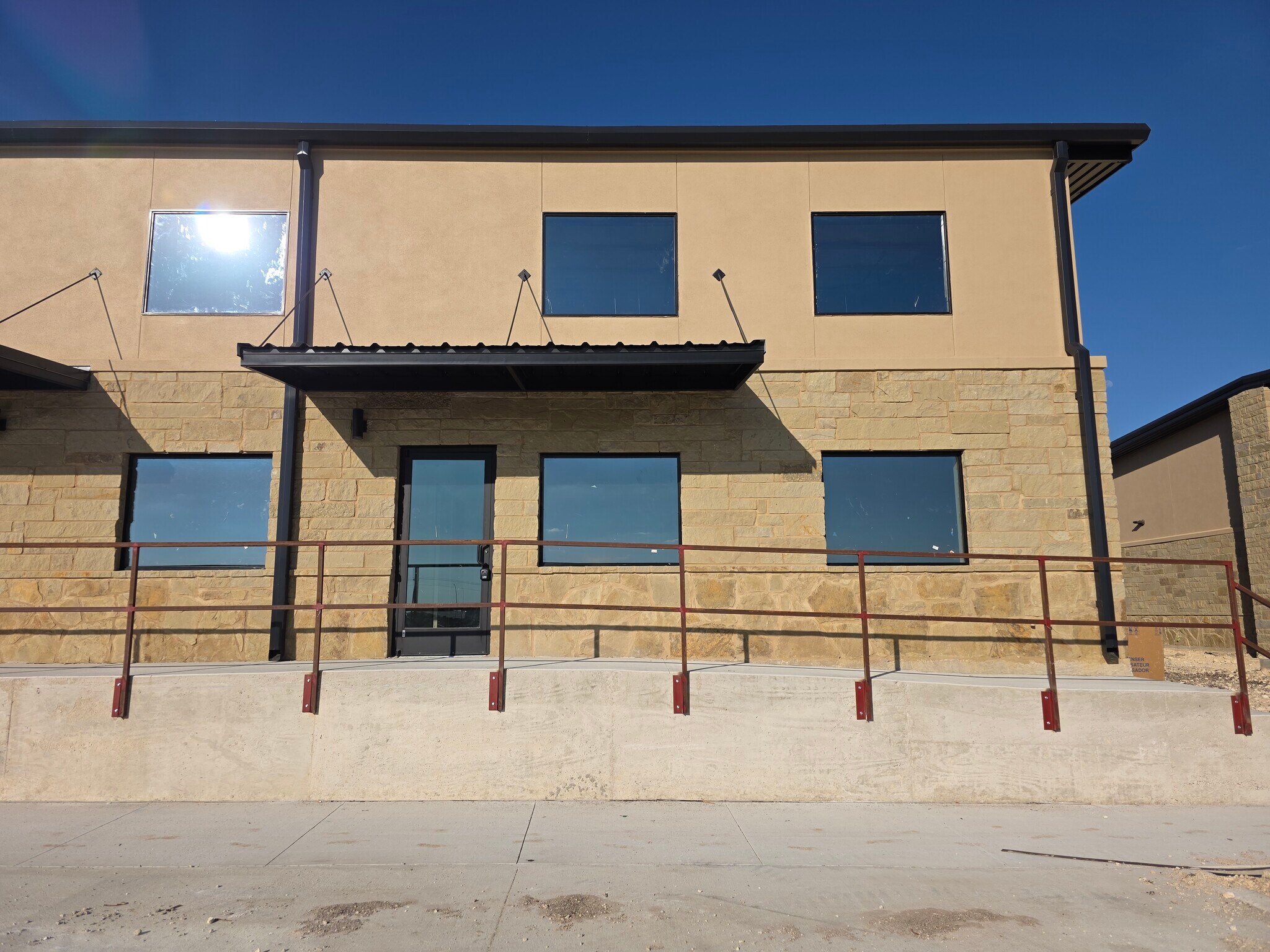 401 Chitalpa St, Leander, TX for lease Building Photo- Image 1 of 20