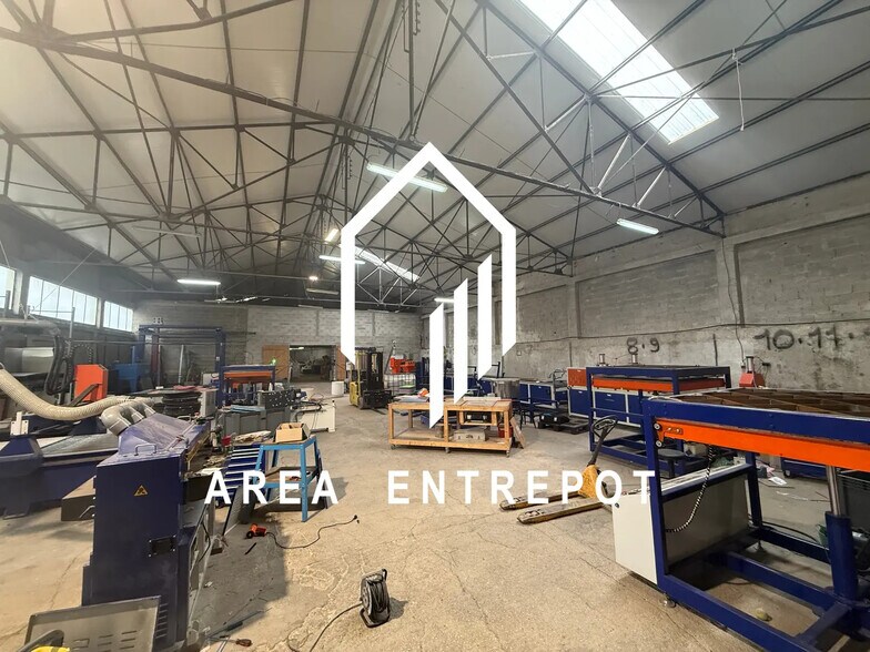 Industrial in Gémenos for lease - Interior Photo - Image 2 of 7