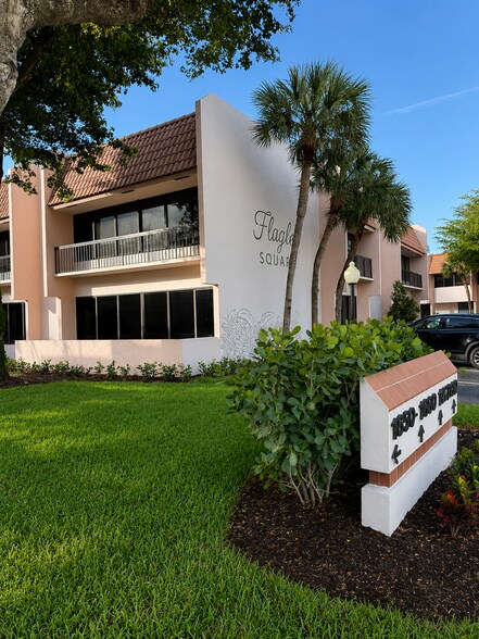 1860 Forest Hill Blvd, West Palm Beach, FL à louer - Photo du bâtiment - Image 2 de 26