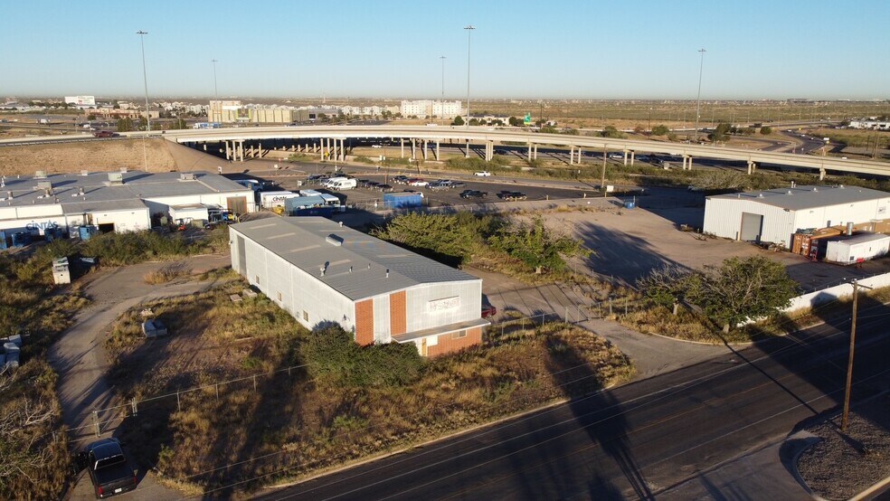 2036 Commerce Dr, Midland, TX à vendre - Photo du bâtiment - Image 2 de 2