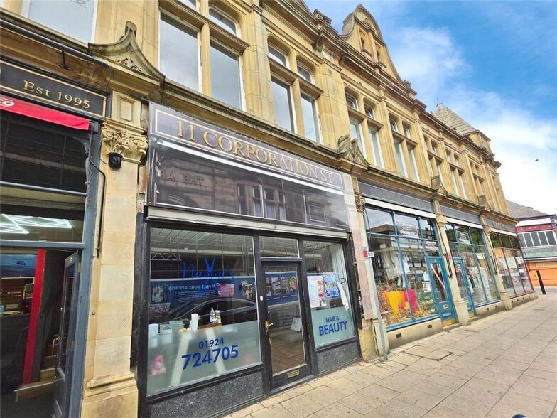11 Corporation St, Dewsbury à vendre - Photo du bâtiment - Image 3 de 9