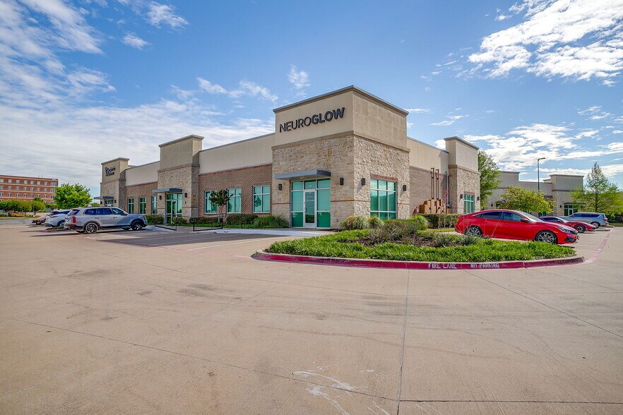 3100 N Tarrant Pky, Fort Worth, TX à louer - Photo du bâtiment - Image 3 de 19