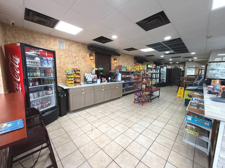 4911 Landis Ave, Sea Isle City, NJ for sale - Building Photo - Image 3 of 13