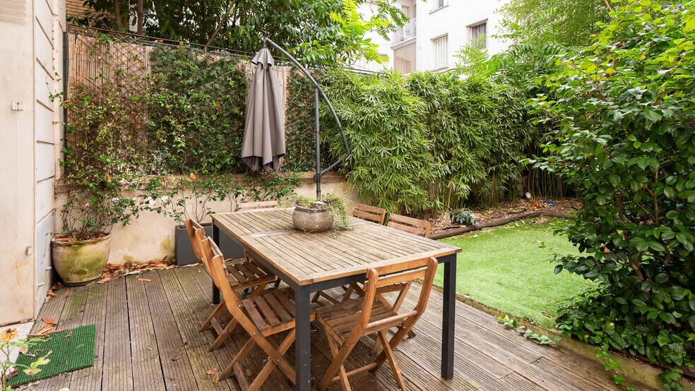 Bureau dans Paris à vendre - Photo du bâtiment - Image 1 de 25