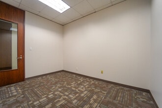 101 W Goodwin Ave, Victoria, TX for lease Interior Photo- Image 1 of 3