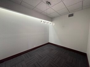 109-111 Washington Ave N, Minneapolis, MN for lease Interior Photo- Image 1 of 5