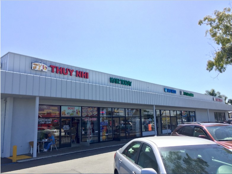 9064-9088 Edinger Ave, Fountain Valley, CA for lease - Primary Photo - Image 1 of 3