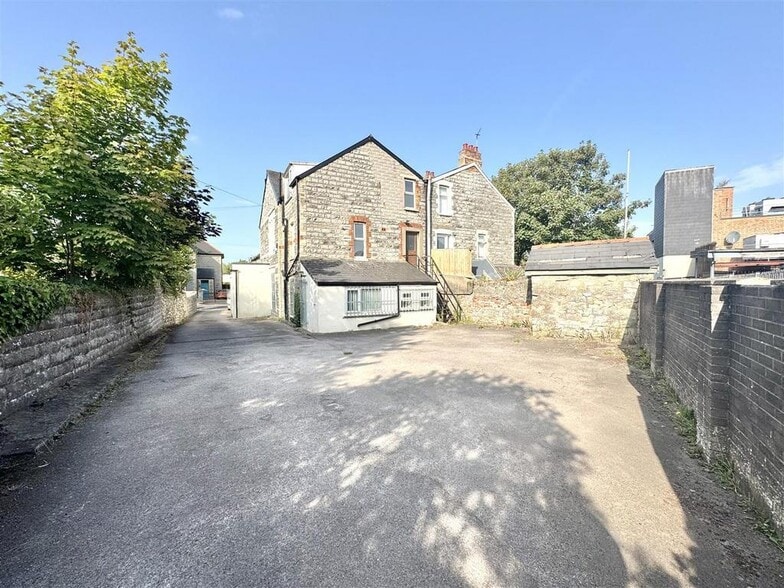 3A Hickman Rd, Penarth for lease - Building Photo - Image 2 of 32