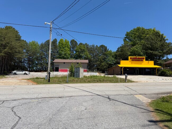Plus de détails pour 727 Airport Rd, Cornelia, GA - Flex à vendre