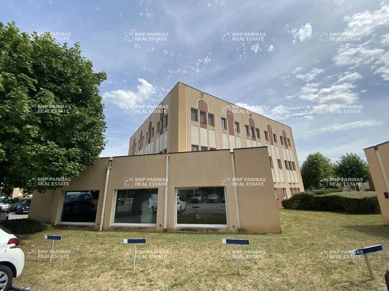 14D Rue Pierre De Coubertin, Dijon à louer - Photo du bâtiment - Image 2 de 14