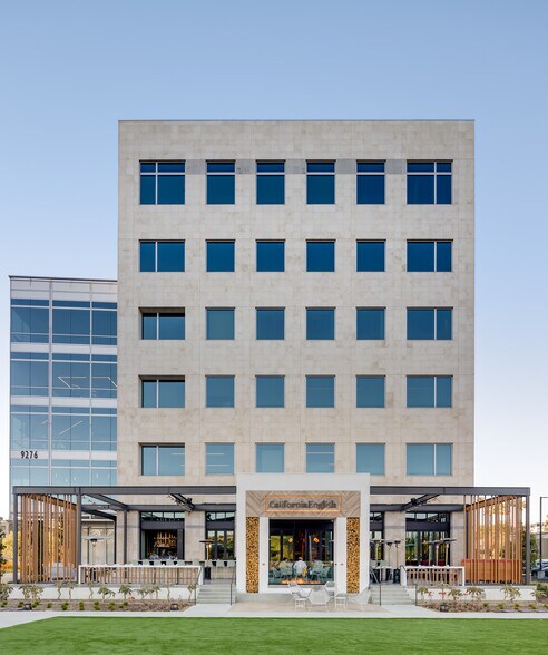 9276 Scranton Rd, San Diego, CA à louer - Photo du bâtiment - Image 3 de 15