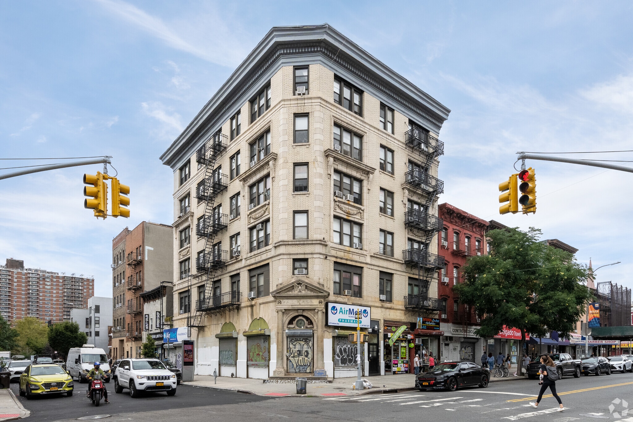 85-89 Graham Ave, Brooklyn, NY for lease Primary Photo- Image 1 of 12