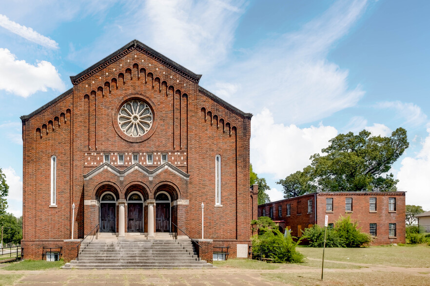 1221 31st St N, Birmingham, AL for sale - Primary Photo - Image 1 of 1