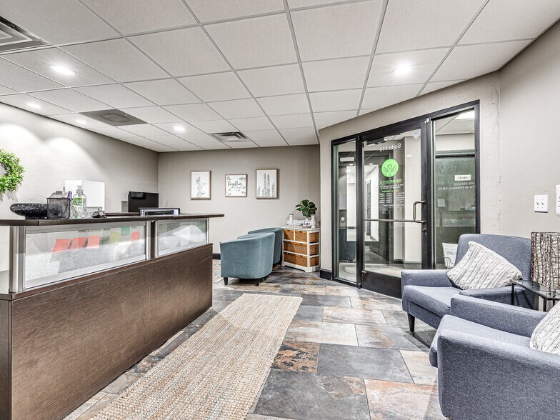 4900 Richmond Sq, Oklahoma City, OK à vendre - Photo intérieure - Image 3 de 21