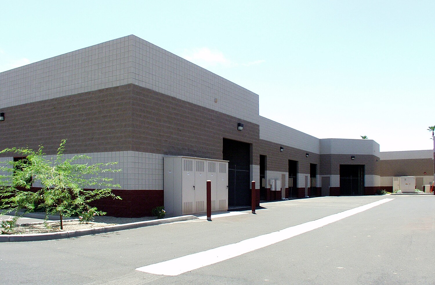 4121 E Valley Auto Dr, Mesa, AZ à vendre Photo du bâtiment- Image 1 de 7