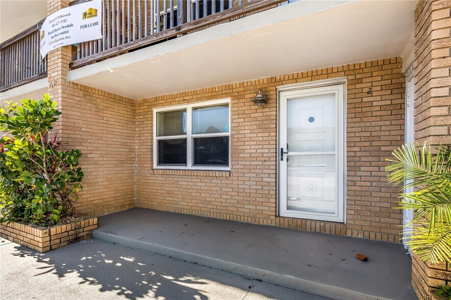 212 S Daytona Ave, Flagler Beach, FL à vendre - Photo du bâtiment - Image 3 de 13