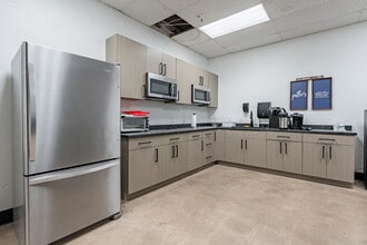 4205 W Glenrosa Ave, Phoenix, AZ à louer Photo intérieure- Image 2 de 32