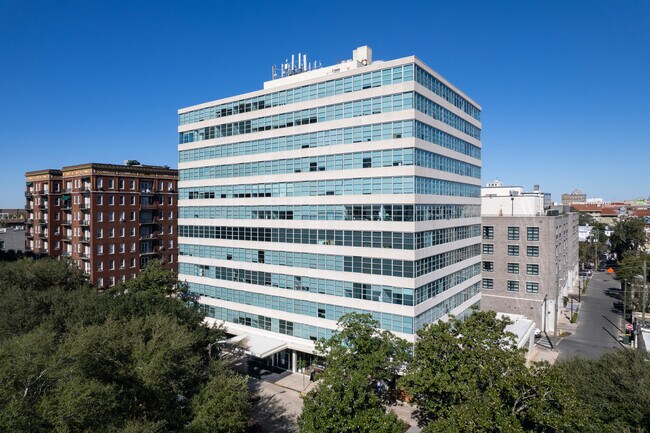 Plus de détails pour 102 E Liberty St, Savannah, GA - Commerce de détail à louer