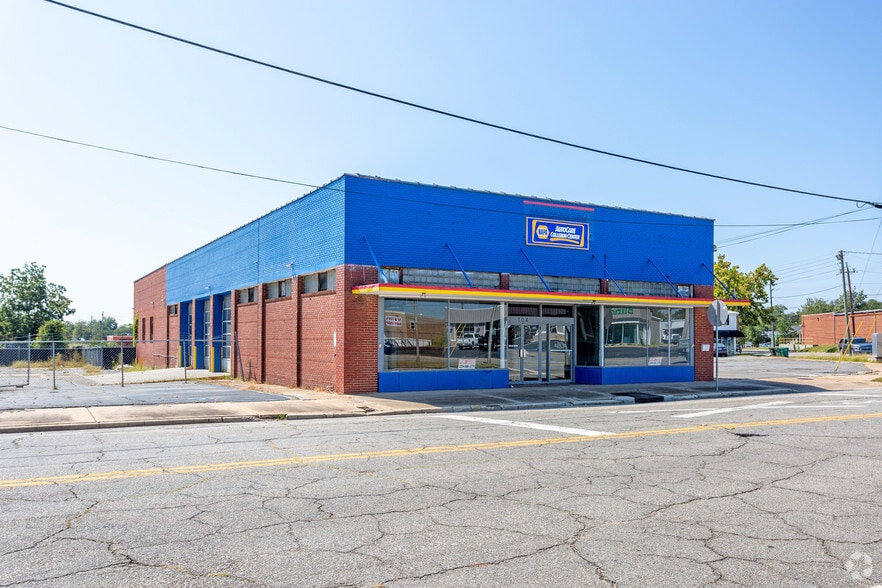 104 3rd St E, Tifton, GA for lease - Building Photo - Image 1 of 17