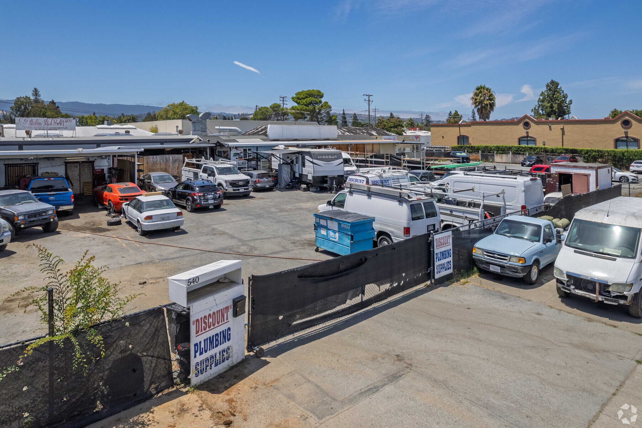 540 Veterans Blvd, Redwood City, CA for lease Building Photo- Image 1 of 28