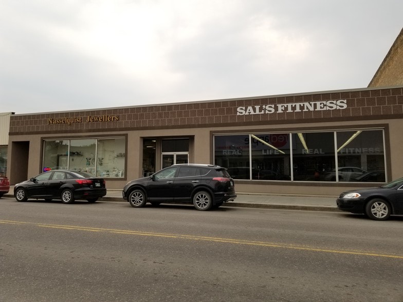 68 Main St, Flin Flon, MB for sale - Primary Photo - Image 1 of 1