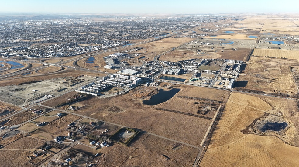 9115 17 Ave, Calgary, AB for lease - Building Photo - Image 2 of 10