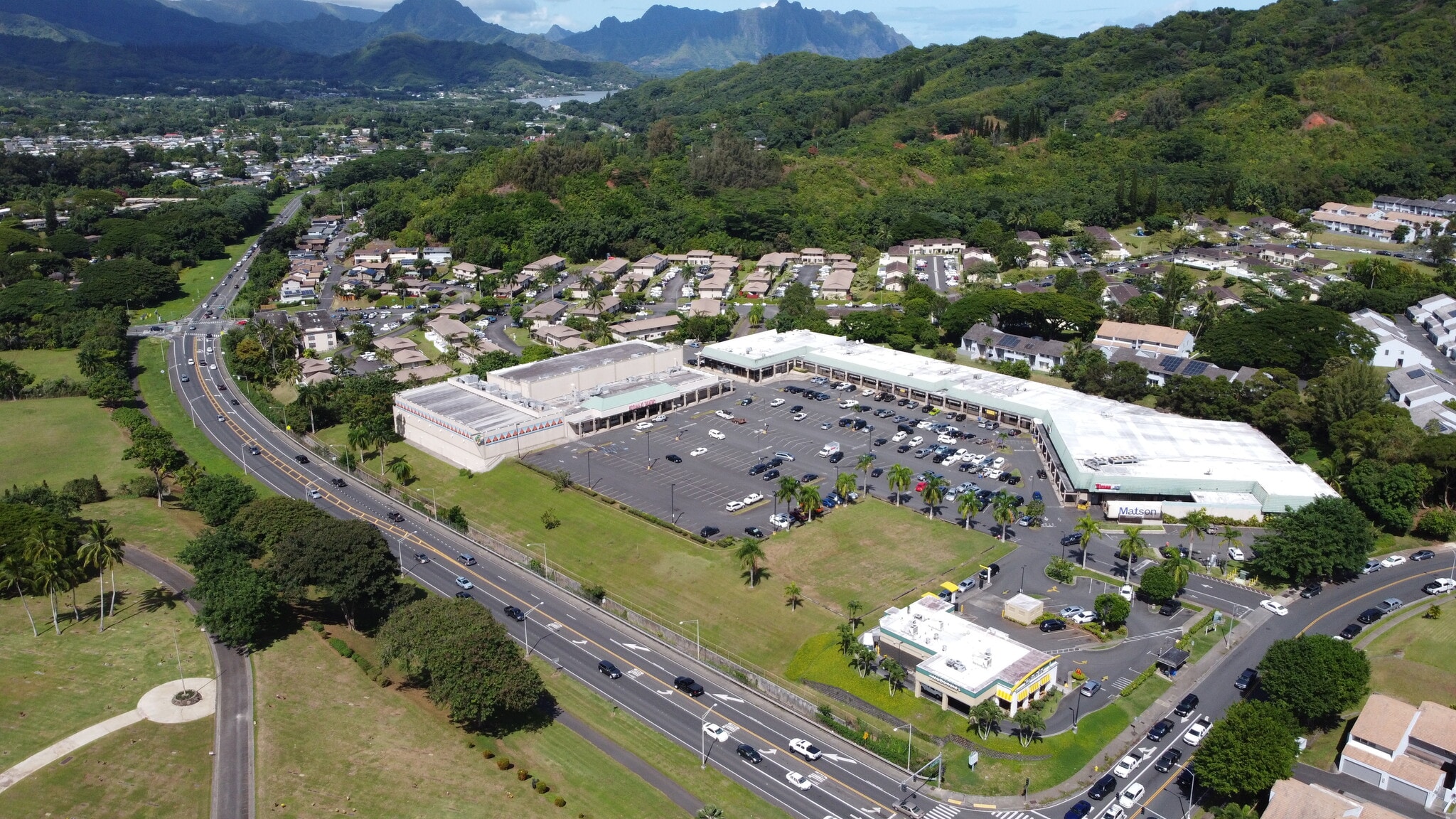 47-388 Hui Iwa St, Kaneohe, HI for lease Primary Photo- Image 1 of 13
