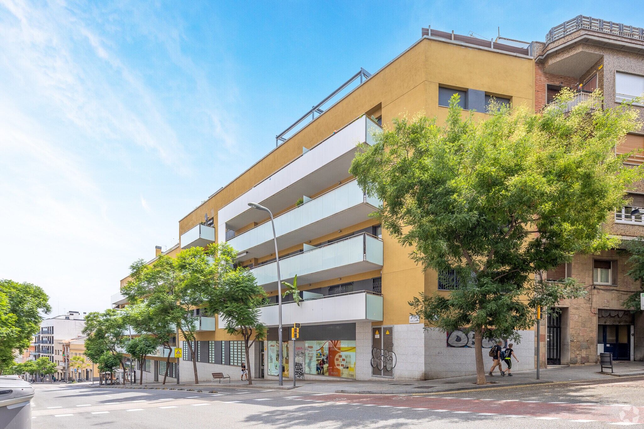 Immeuble residentiel dans Barcelone, Barcelona à vendre Photo du bâtiment- Image 1 de 2