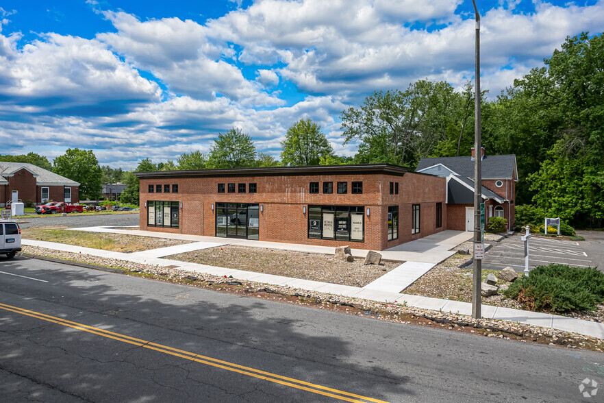 9 Tunxis Ave, Bloomfield, CT for lease - Building Photo - Image 3 of 5