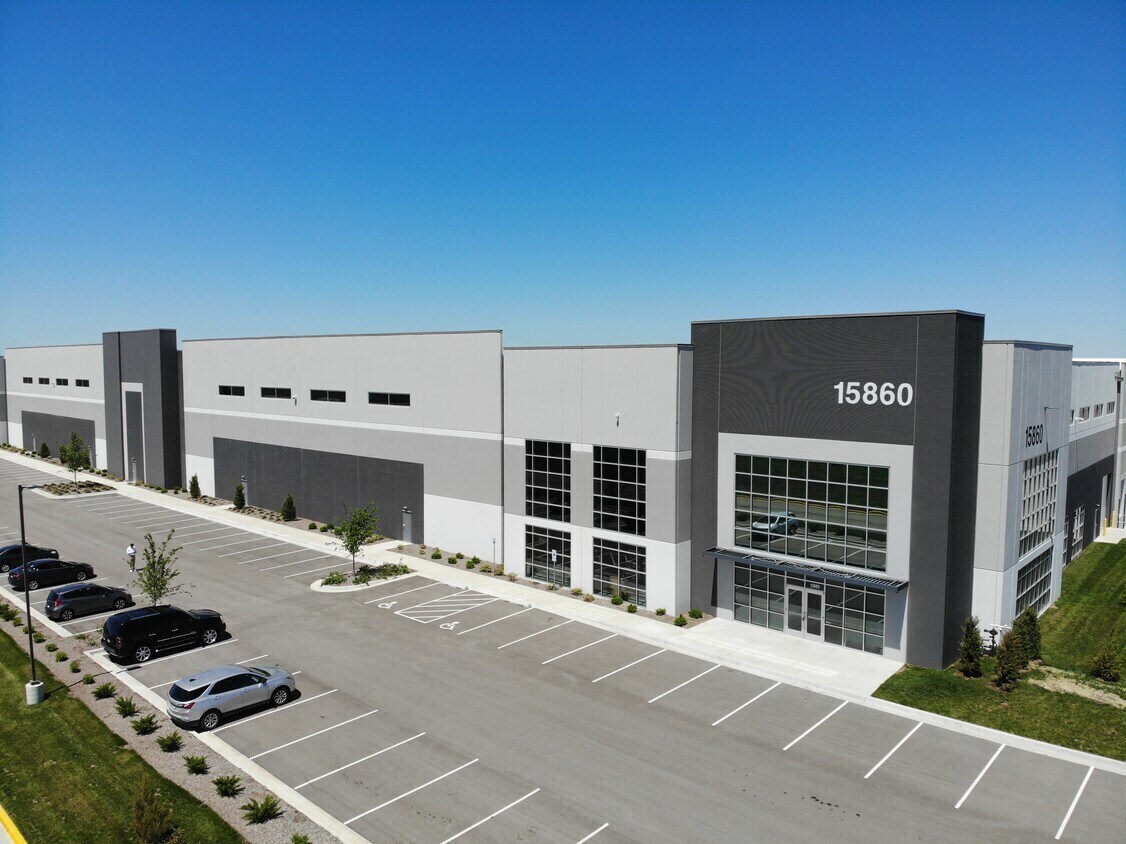 15860 S Green Rd, Olathe, KS for sale Primary Photo- Image 1 of 4