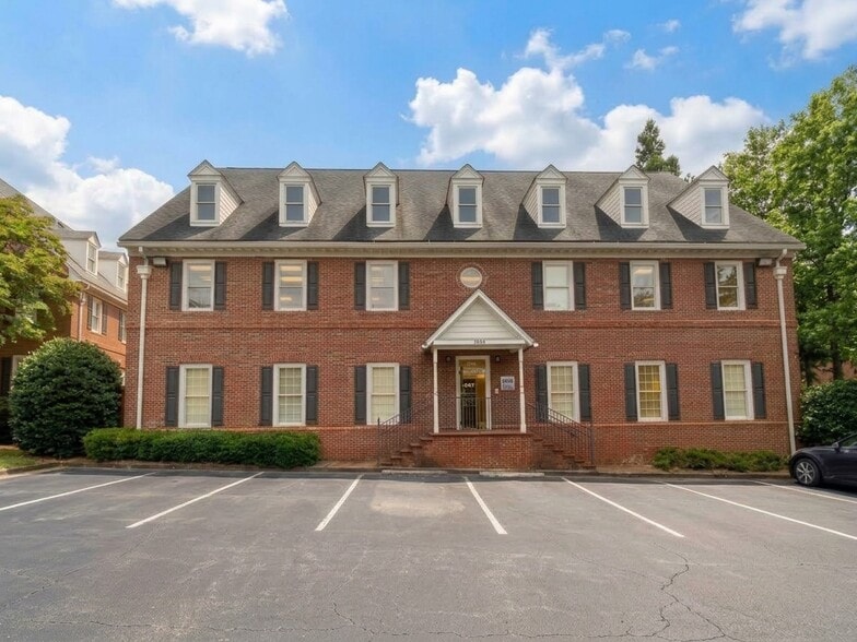 6298 Baker Ct, Norcross, GA for lease - Building Photo - Image 1 of 17