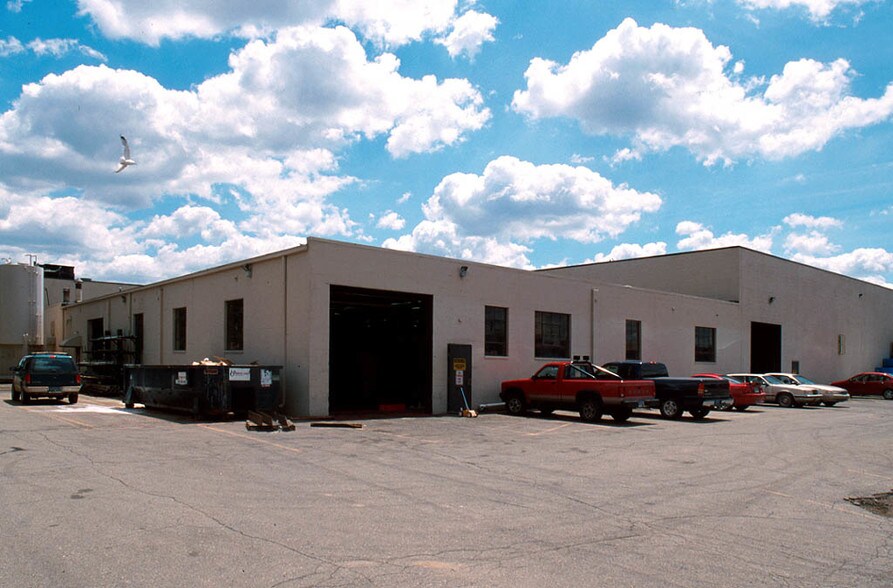 12001 Levan Rd, Livonia, MI à louer - Autre - Image 2 de 6