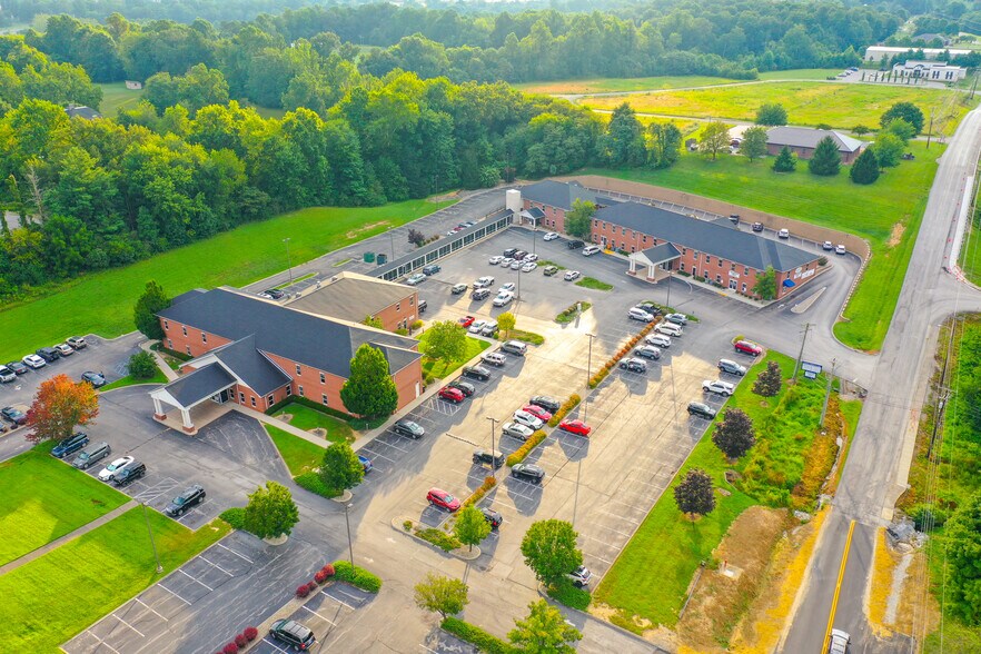 803 Meyers Baker Rd, London, KY for sale - Building Photo - Image 2 of 35