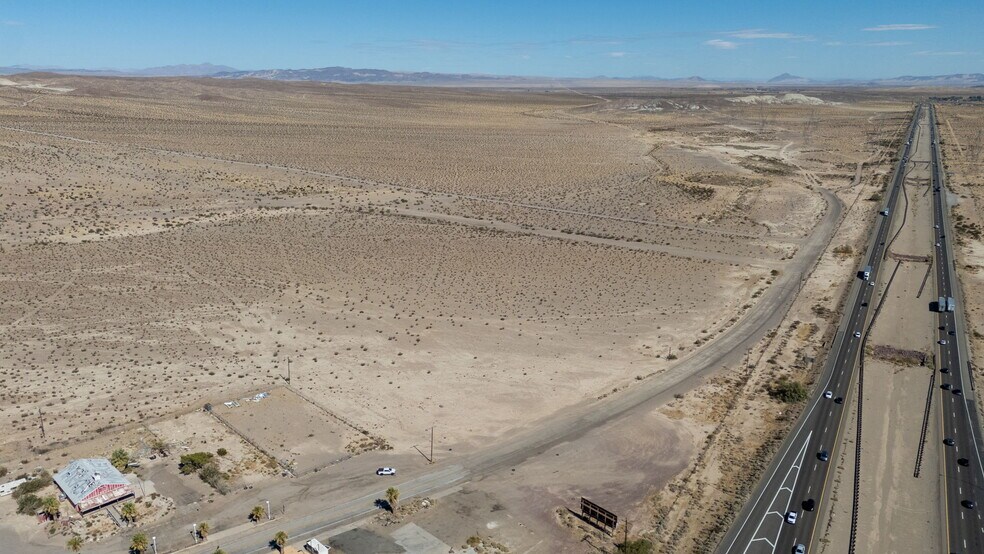 36801 Minneola Rd, Yermo, CA à vendre - Aérien - Image 3 de 23
