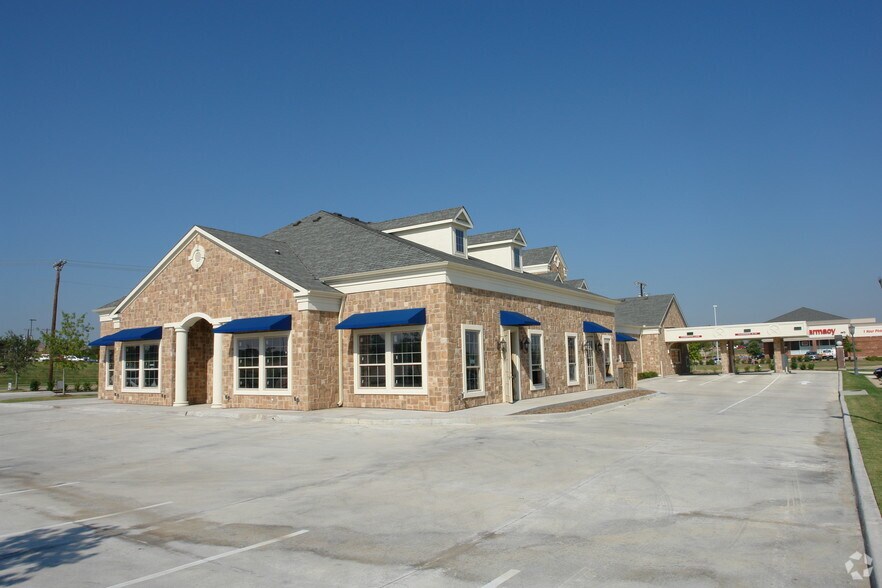2170 Matlock Rd, Mansfield, TX à louer - Photo du bâtiment - Image 2 de 13