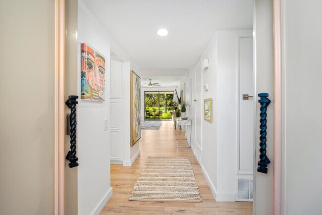 Plus de détails pour 60 La Ronda Dr, Rancho Mirage, CA - Multi-résidentiel à vendre