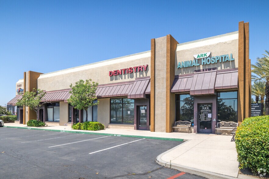 39885 Alta Murrieta Dr, Murrieta, CA à vendre - Photo du bâtiment - Image 3 de 6