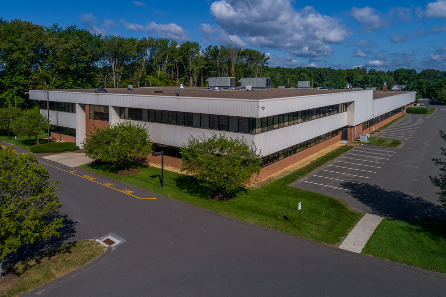 5 Research Dr, Shelton, CT for lease - Primary Photo - Image 1 of 8