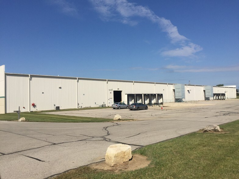 1410-1440 N Vandemark Rd, Sidney, OH for lease - Primary Photo - Image 1 of 3