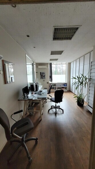 Office in Lyon for sale - Interior Photo - Image 3 of 5