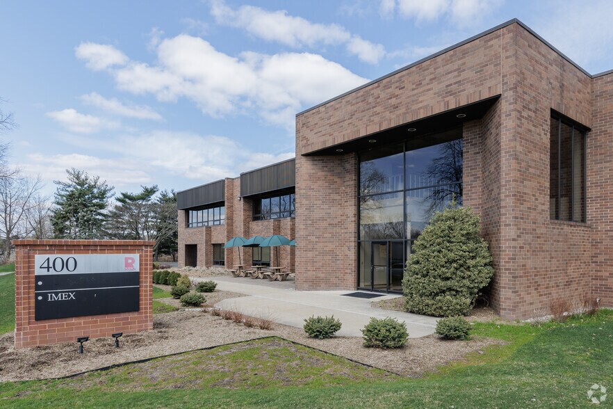 400 Commerce Blvd, Carlstadt, NJ à louer - Photo du bâtiment - Image 3 de 6