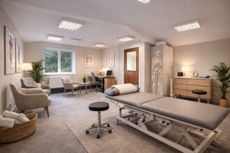 Pebble Close, Tadworth for lease Interior Photo- Image 2 of 7