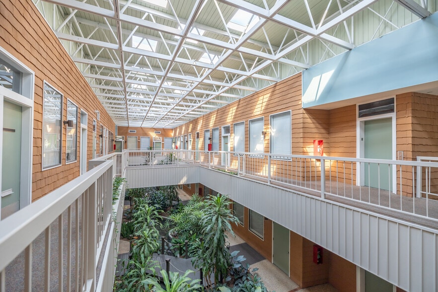 4300 S I-10 Service Rd, Metairie, LA for lease - Interior Photo - Image 2 of 7