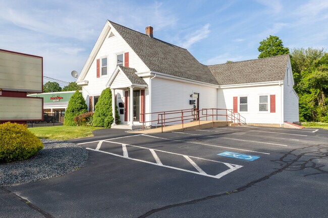 Plus de détails pour 293 Bedford St, Whitman, MA - Bureau à vendre