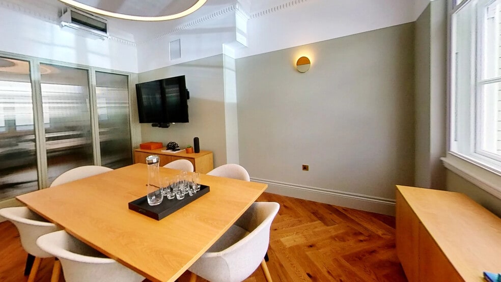 11-12 Pall Mall, London for lease - Matterport 3D Scan - Image 2 of 40