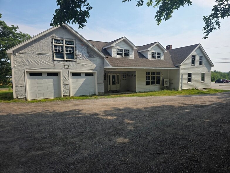 1642 Atlantic Hwy, Warren, ME for sale - Building Photo - Image 2 of 4