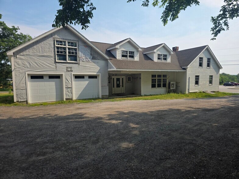 1642 Atlantic Hwy, Warren, ME à vendre - Photo du bâtiment - Image 2 de 4