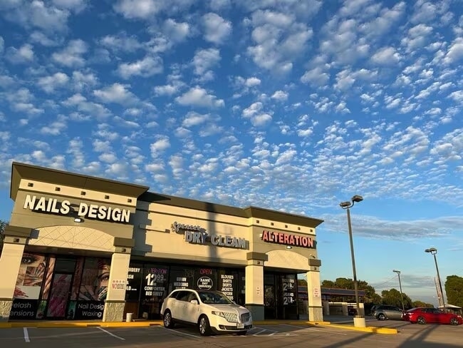 16218 FM 529 Rd, Houston, TX for lease - Primary Photo - Image 1 of 14