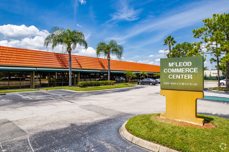 4081 L B McLeod Rd, Orlando, FL à louer - Photo du bâtiment - Image 3 de 6