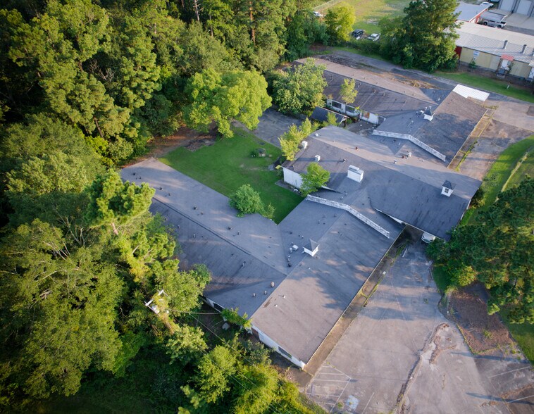 1712 N Timberland Dr, Lufkin, TX à vendre - Photo du bâtiment - Image 3 de 15